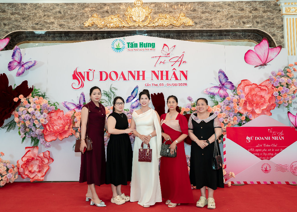 CT Tan Hung-496