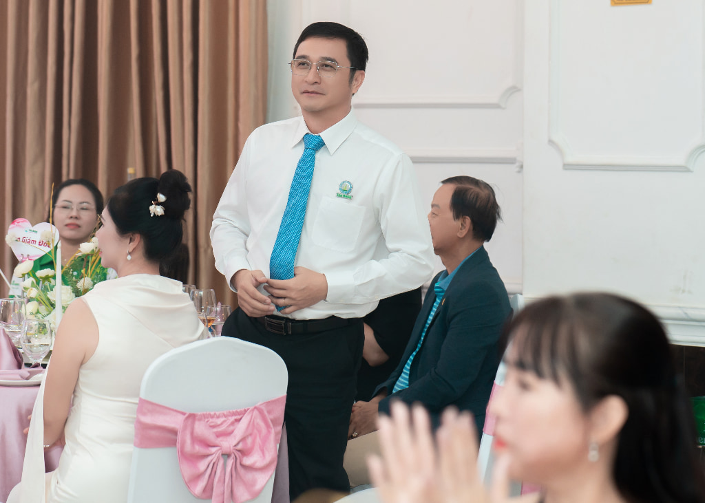 CT Tan Hung-554